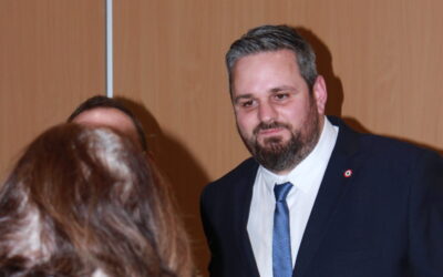 [Essor] Municipales 2026 à Annecy. Policiers, préférence locale, parkings : 3 propositions de Guillaume Roit-Levêque (RN) décryptées.